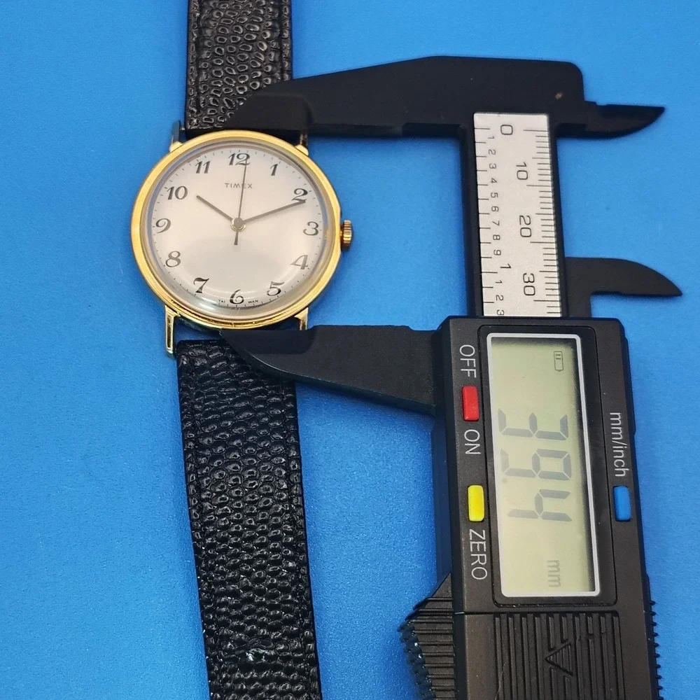 Vintage 1978 Timex Mechanical Wind Gold Tone 39mm Mens Dress Watch Restored‎